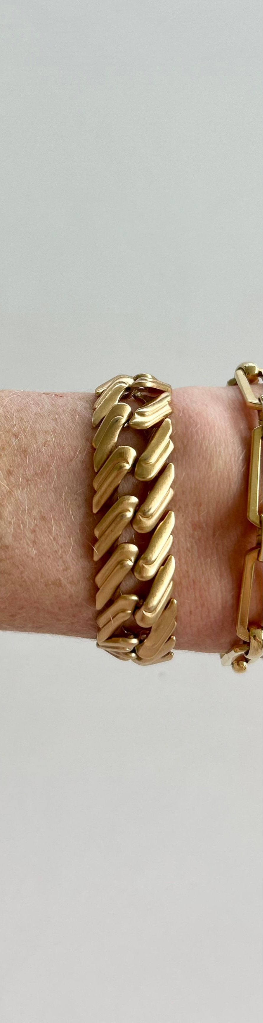 Vintage Signed MONET | 80s Satin Gold Plated Egyptian Chain Link Bracelet