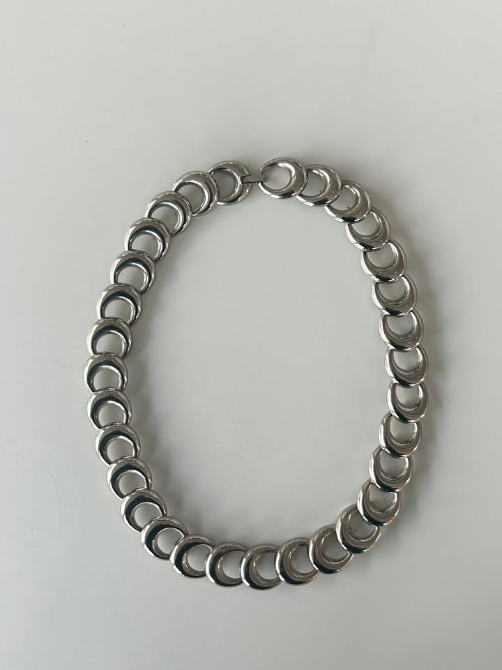 Silver Plated Graduated Circle Chain Link Necklace