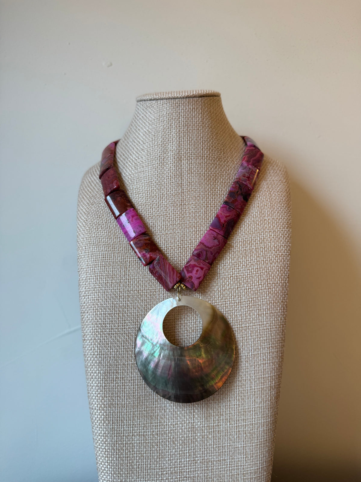 Handmade | Ruby Crazy Lace Agate Stone Necklace with Abalone Shell Pendant