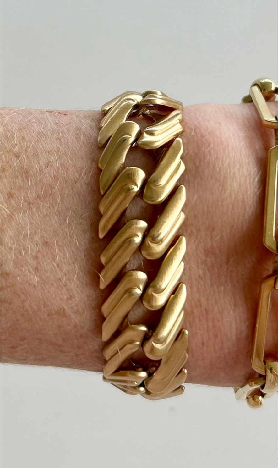 Vintage Signed MONET | 80s Satin Gold Plated Egyptian Chain Link Bracelet