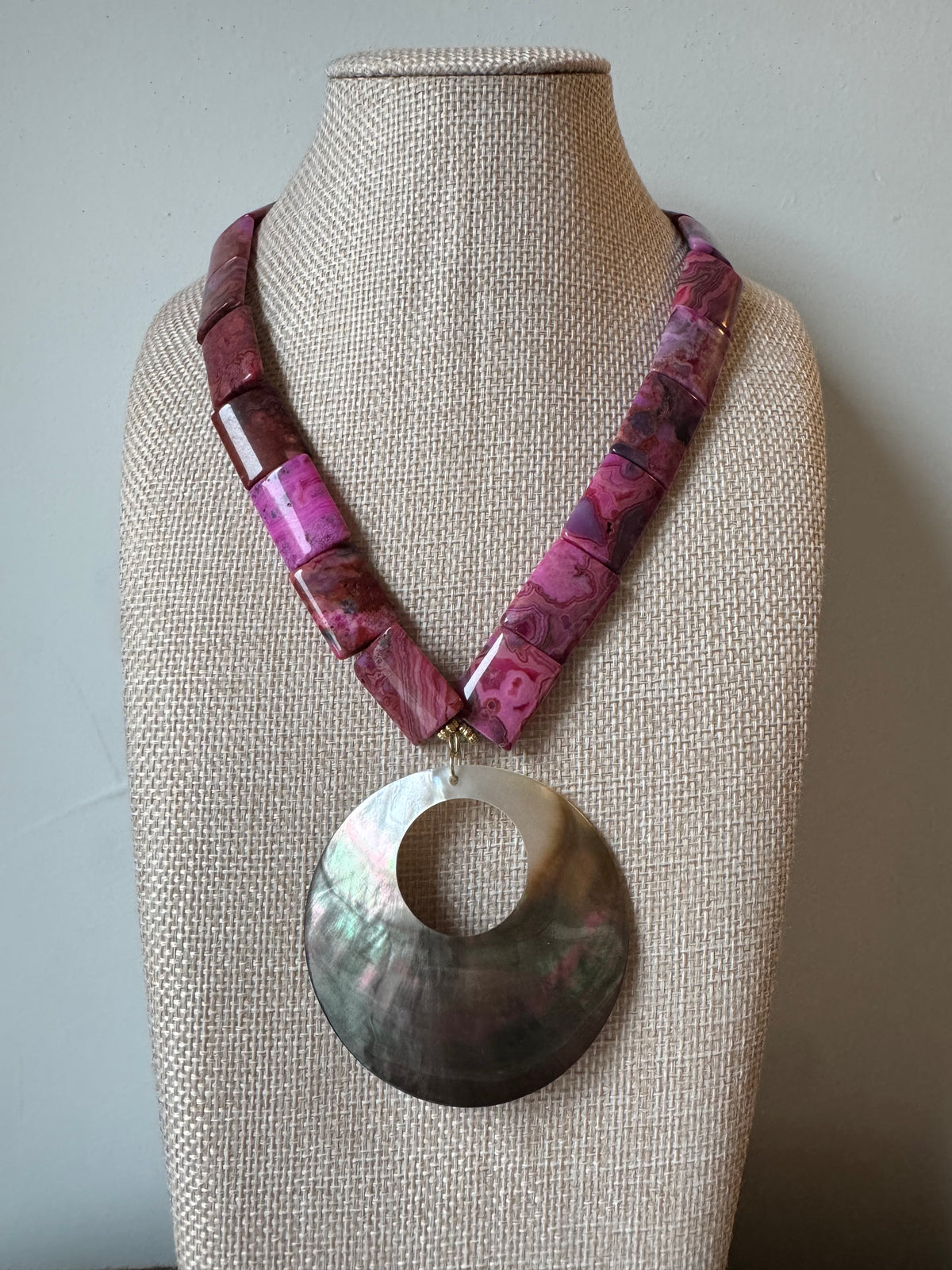 Handmade | Ruby Crazy Lace Agate Stone Necklace with Abalone Shell Pendant